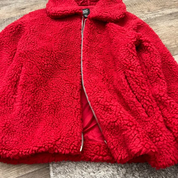 BDG small red fuzzy jacket‎ - Image 6