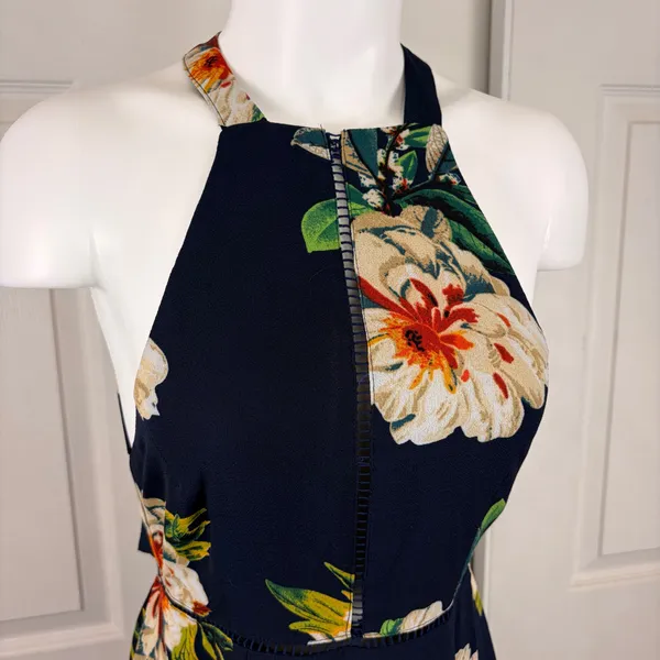 NLW high neck open back floral slit maxi dress - Image 4
