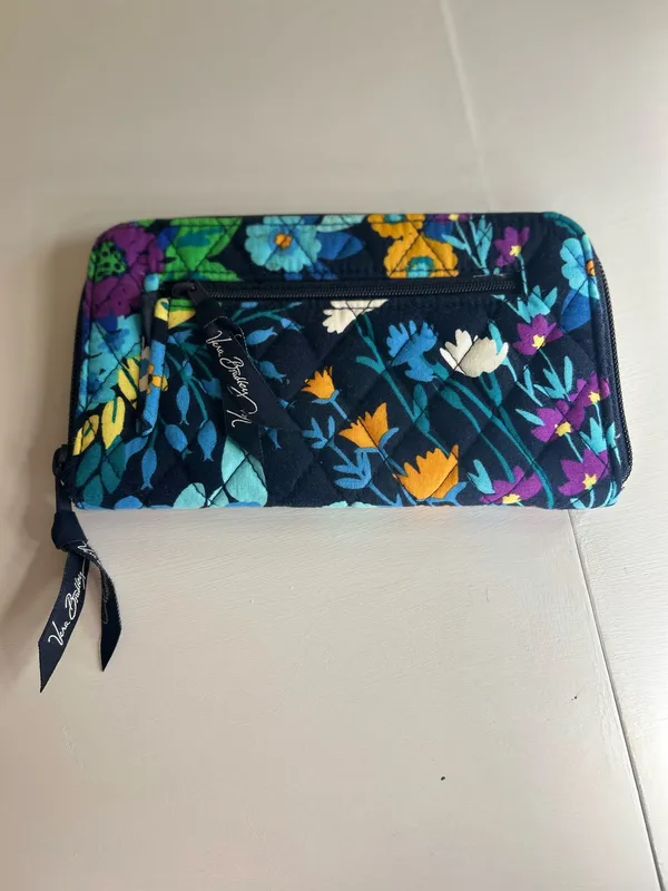 Vera Bradley Bag - Image 8
