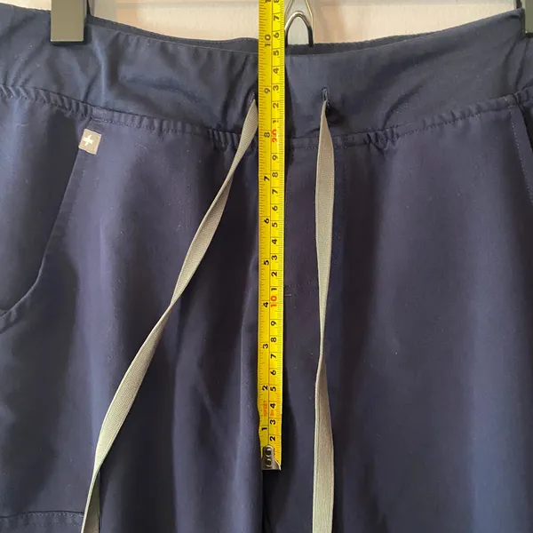 FIGS Navy Blue Zamora Jogger Scrub Pants Uniform Regular Rise Women size Medium - Image 7