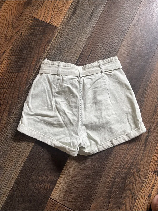 Billabong Light Wash High-Waist Denim Belted Shorts Tie Waist Cuffed Sz 28 Jorts - Image 6