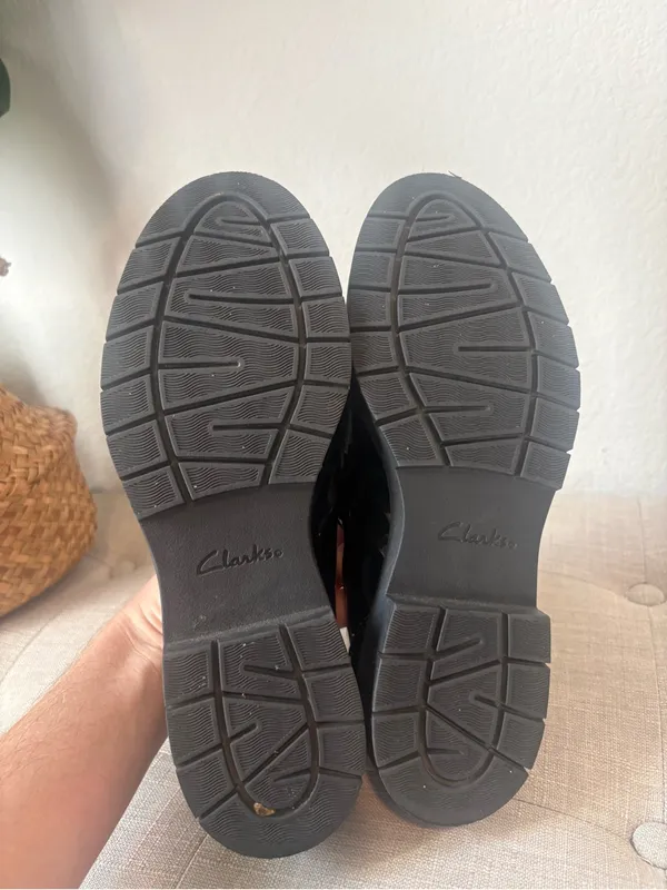 Clark’s women’s Black Patent Leather Penny Loafers 8 - Image 7