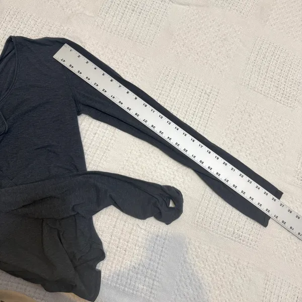 Lululemon Athletica medium Love Scoop casual long sleeve tee TLS2 2880 - Image 8
