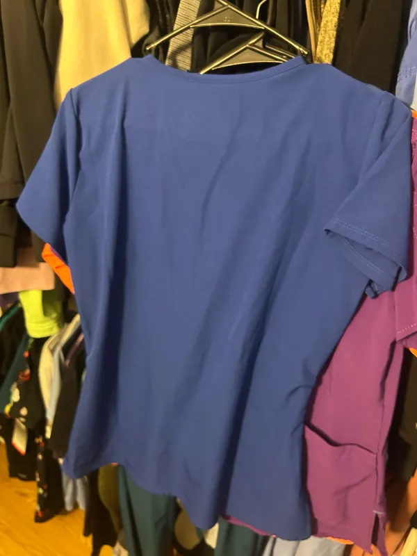 Scrub Skechers Top - Image 3