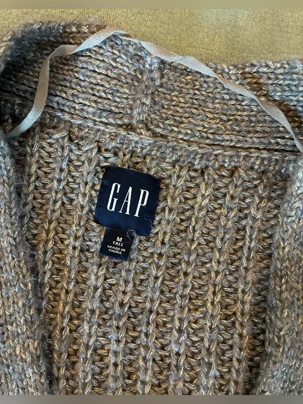 GAP Women’s Size Medium Tall Gray Chunky Knit Button-Up Cardigan - Image 3