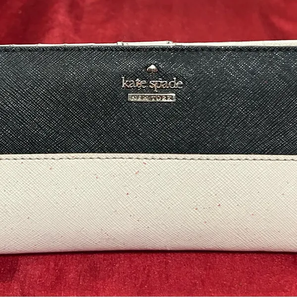 Kate Spade Black & Cream Wallet-Preowned-see wear in pics-Will heavily discount - Image 2