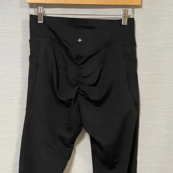 Halara Black Crossover V-Waist Ruched Scrunch Butt Pockets Leggings Womens M - Image 4