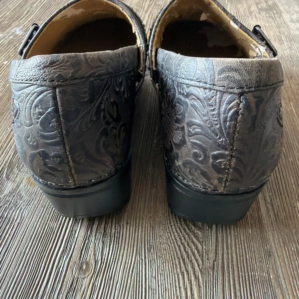 Nurse Mates Pillow Top Clogs Women’s Sz 9 Chelsea Metallic Paisley Shoes comfort - Image 4