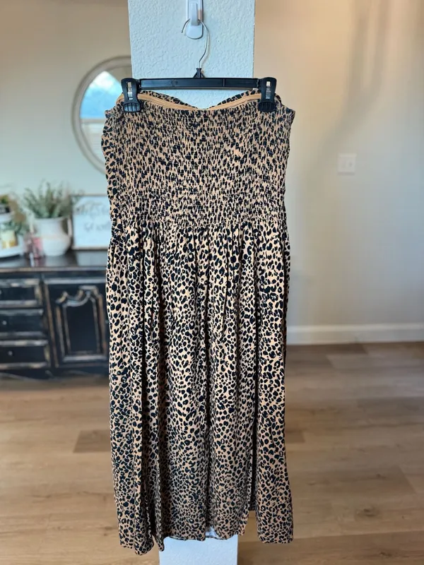 Universal Thread Women's Strapless Smocked Bodice Leopard Print Midi Dress - Image 7