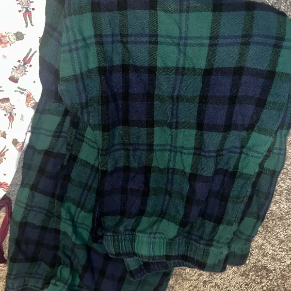 Old Navy Green Plaid and White Nutcracker Pajama Set - Image 2