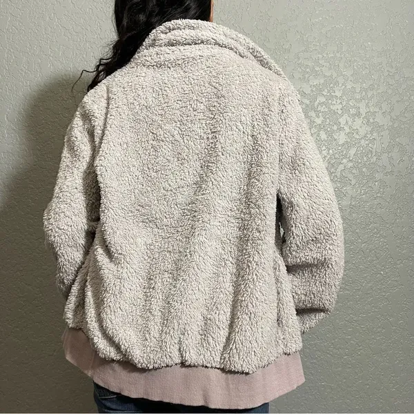 Fuzzy Teddy Jacket Gray Size L - Image 12