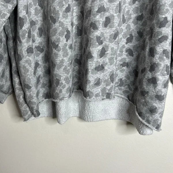 Aerie Women’s Oversized Terry Sweatshirt Leopard Print Loungewear Cozy size S - Image 6