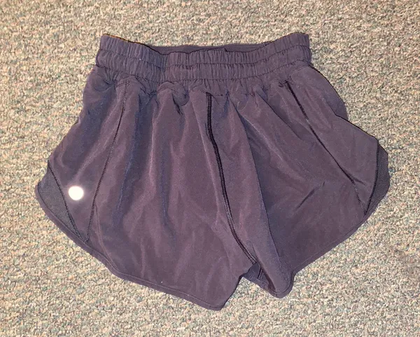 Lululemon Hotty Hot Shorts Regular - Image 2