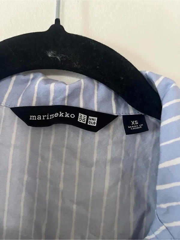Uniqlo Blue White Striped 100% Cotton Button Down Top XS Coastal Euro Summer - Image 2