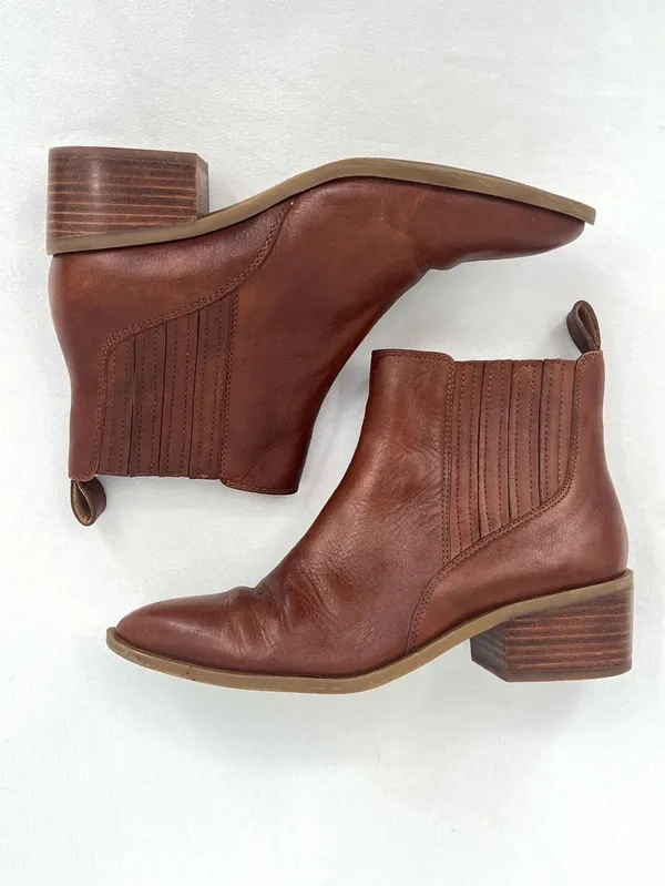 Crown Vintage Tolana2 Brown Leather Block Heel Chelsea Ankle Boots Booties 7.5 - Image 3