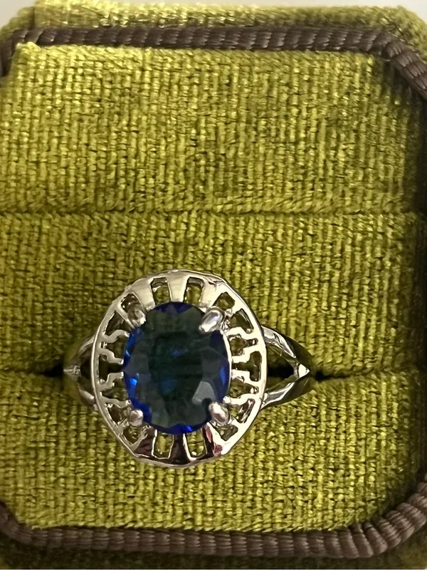 Elegant/Vintage Design Titanium Steel Faux Blue Sapphire Ring Size 9 NWT - Image 2