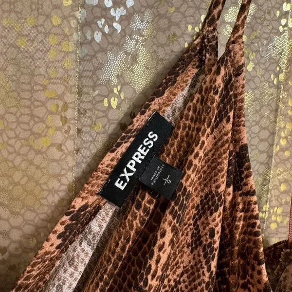 Express Brown Tan Snakeskin Print Belted Wrap Stretchy Jumpsuit Large‎ - Image 4