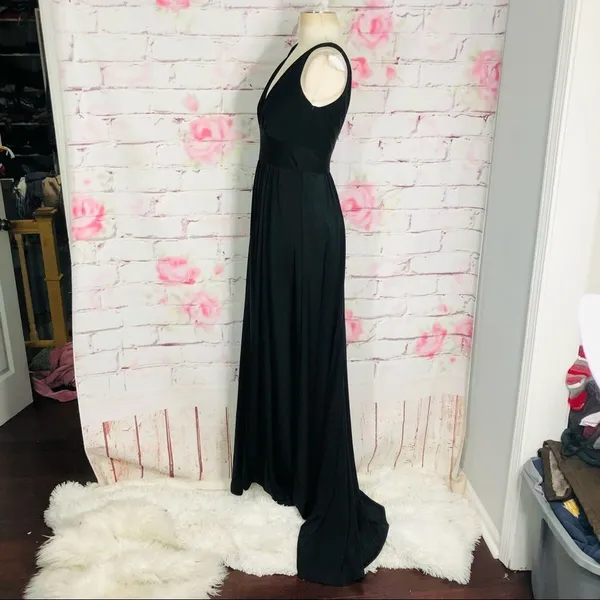 LA FEMME Plunge Neck A-line black high front slit Gown - Image 9