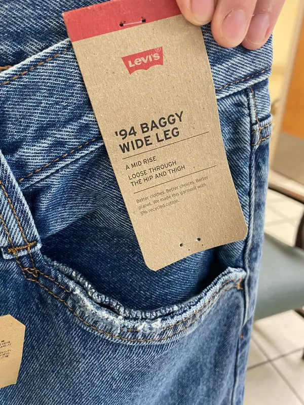 Levi’s Jeans wide leg - Image 4