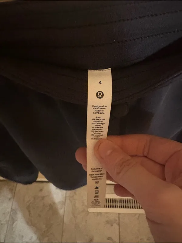 Lululemon Softstreme High-Rise Shorts in Black - Image 4