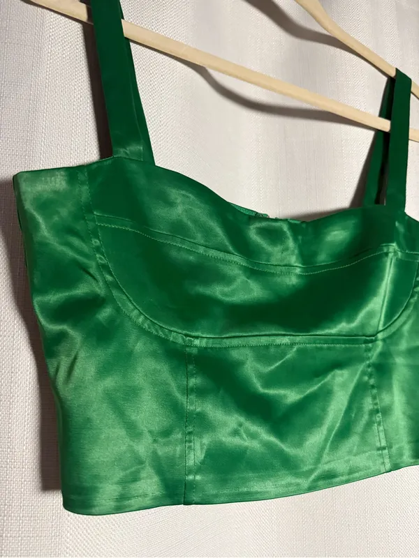 Superdown from REVOLVE Tiana Bustier Kelly Green Crop Top Size Small - Image 7