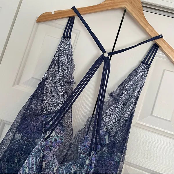 Victoria’s Secret Deep V Satin Lace Paisley Print Slip Dress Intimates Sz Medium - Image 5