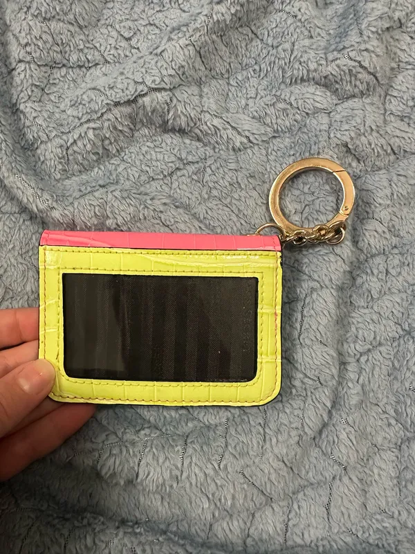 Victoria’s Secret Pink Croc-Embossed Card Holder Keyring. Bright croc-embossed card holder with attached gold keyring. - Image 2