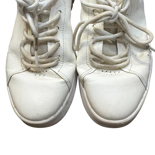 On The Roger Advantage Shoes Womens Size‎ 10.5 White CloudTec Sneakers Athletic - Image 2