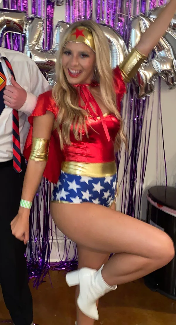 Wonder Woman Costume - Image 4