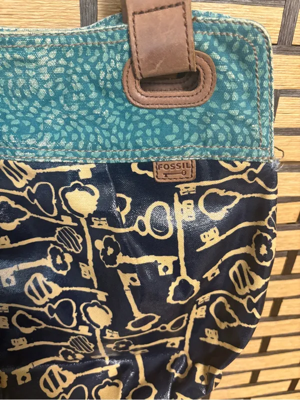 Fossil key per blue handbag - Image 4