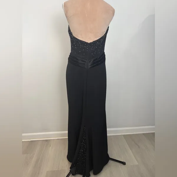 Jovani‎ Black Beaded Prom Dress - Image 8