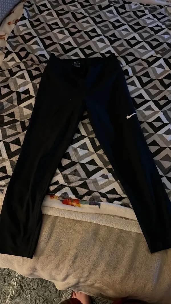Nike Dri-Fit Capri Black Leggings Small Women’s - Image 5