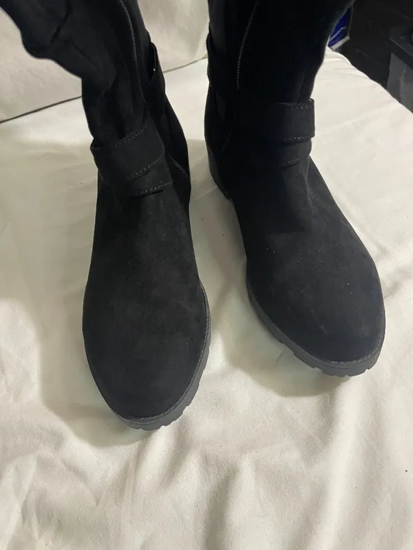UNIONBAY Women's Black Tall Riding Boots Side Zip Buckle Stretch Panel Size 8M - Image 4