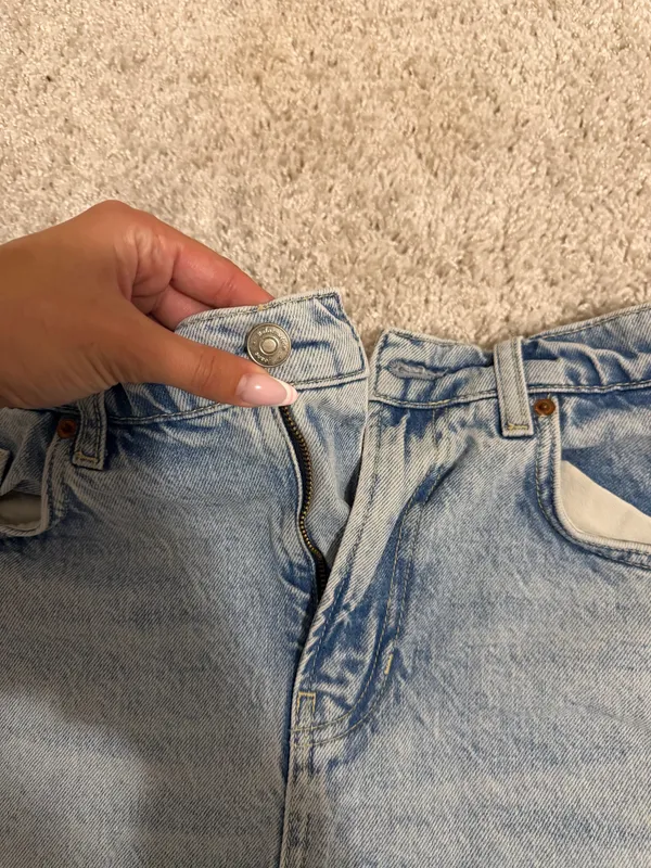 Reformation shorts - Image 3