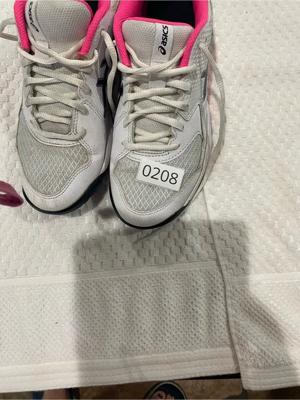 ASICS Women's White Athletic Sneakers with Pink Lining - Image 8