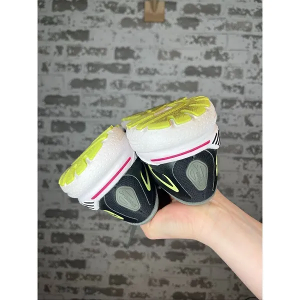 Brooks | women adrenaline gts 23 athletic sneakers wide - Image 4