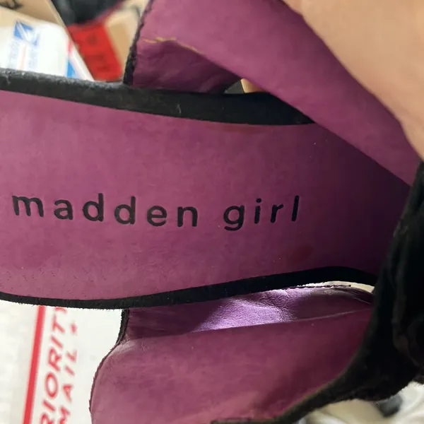 FINAL MARKDOWN Madden girl dressy sandals 6 - Image 5