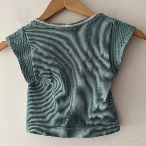 Urban Outfitters‎ BDG Teal Seamless Baby Crop Tee - Image 3