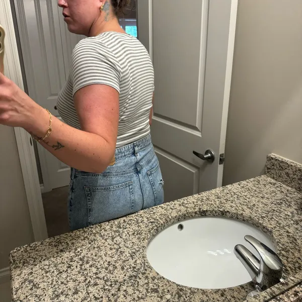 Women's light grey & white striped cropped tee Size L - Image 8