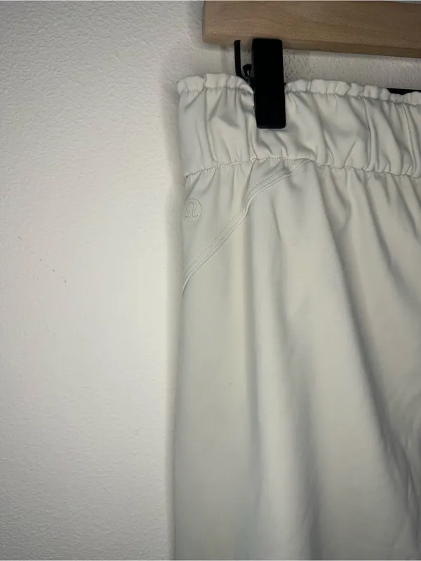 Lululemon Stretch Luxtreme High-Rise Jogger Natural Ivory W5EG1S size 8 - Image 10
