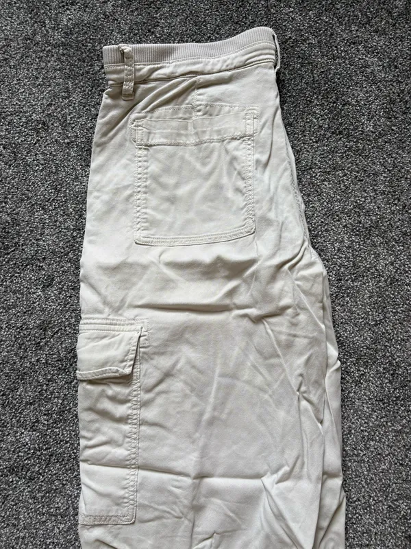 American Eagle Cargo Pants - Image 3