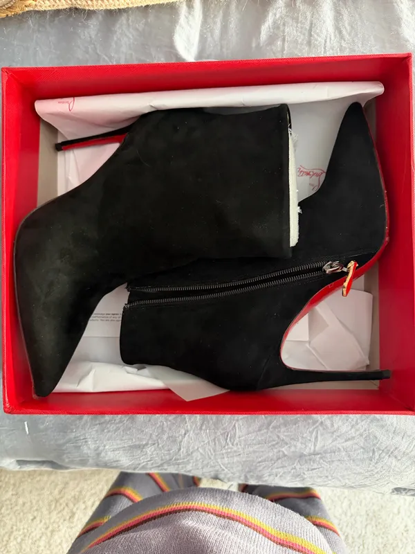 Red Bottoms - Image 7