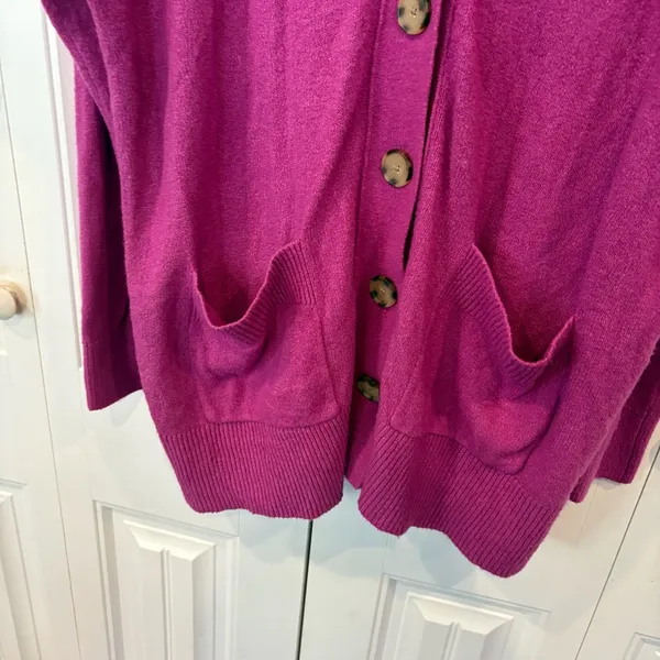 Loft‎ Purple Button Front Cardigan Size Medium - Image 4