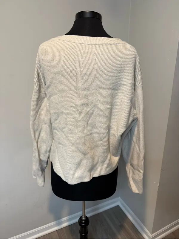 Zara Cream Ribbed Crewneck Oversized Knit Pullover Sweater in Size Medium - Image 4