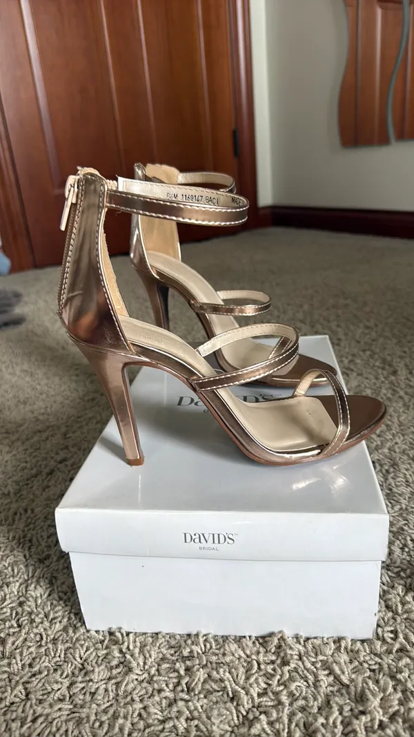 David's Bridal Heels Rose Gold - Image 3