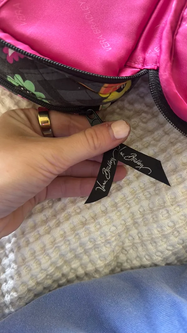 Vera Bradley travel case - Image 2