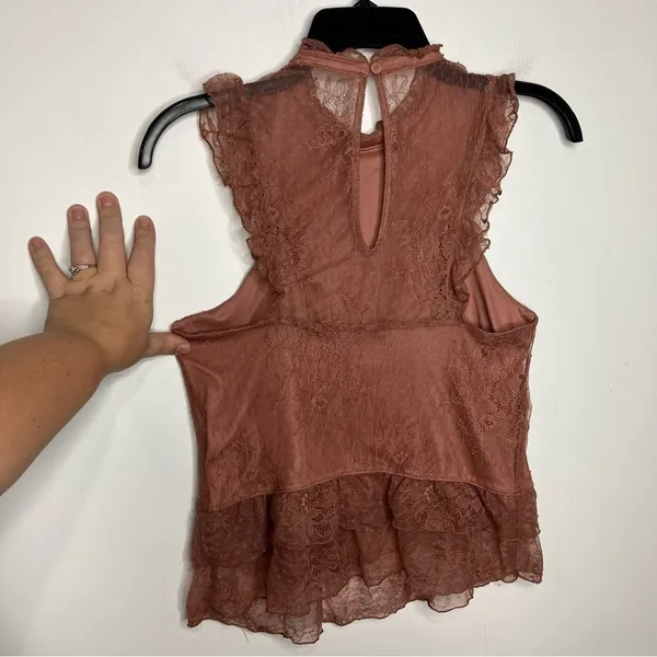 Express dusty rose ruffle blouse size small‎ - Image 3