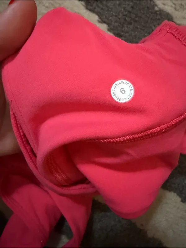 Lululemon align v neck bra Pink Size 6 - Image 3