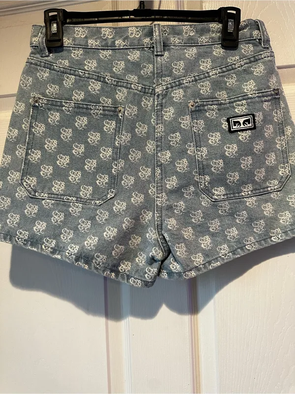 Obey High-Rise Light Blue Denim Jeans with White All-Over Print - Image 3