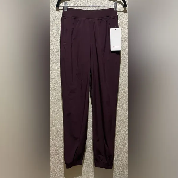 Lululemon NWT Adapted State Perforated High Rise Joggers Goodnight Plum Size 4 - Image 7